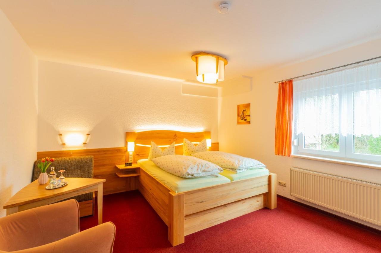 Rennsteighotel Gruener Baum 슈미데펠드암렌스타이그 외부 사진